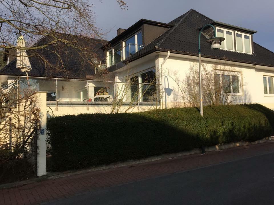 Апартаменты Linas Wohlfuehloase Hameln Хессиш-Ольдендорф Экстерьер фото
